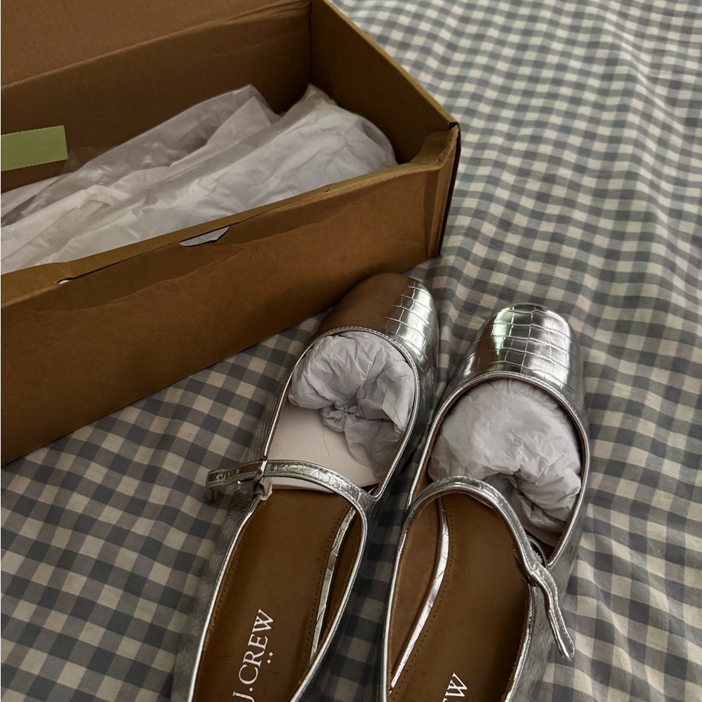 J.Crew Croc-Embossed Mary Jane Flats – Silver – Size 10.5